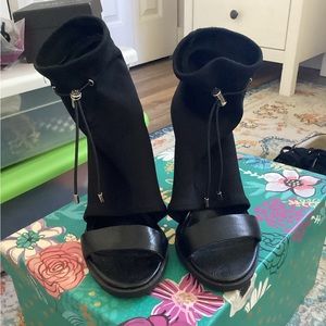 Open Toes Bootie Style Heel